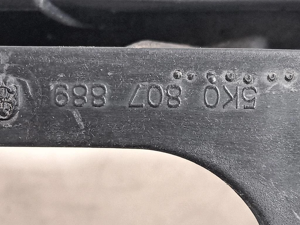 Supporto Proiettore DX 5K0 807 890 Volkswagen GOLF VI 2009