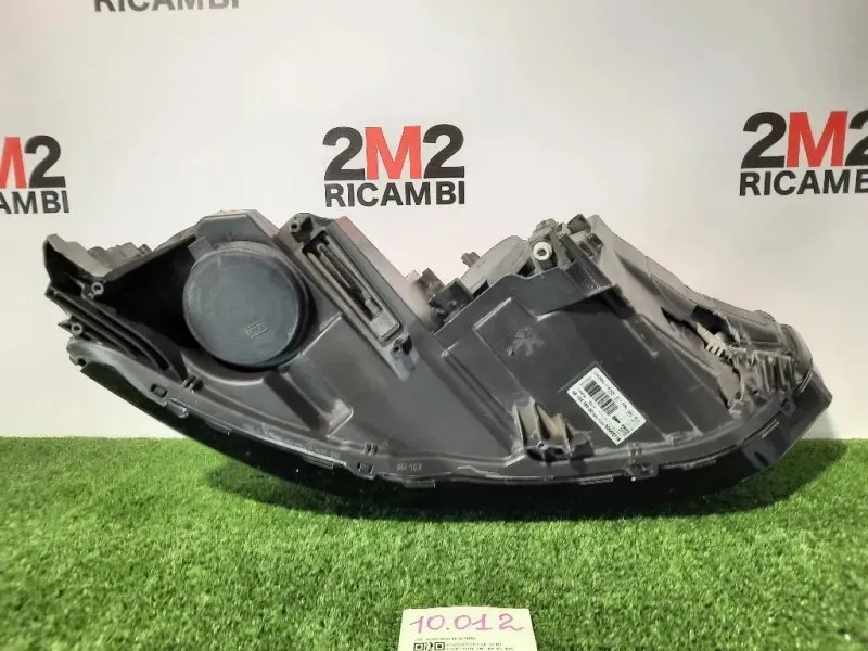 Proiettore ANT DX 1616878080 9810478080 Peugeot 3008 II 2016