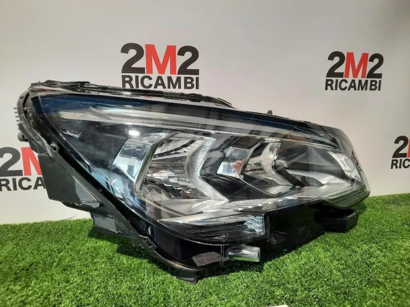 Proiettore ANT DX 1616878080 9810478080 Peugeot 3008 II 2016