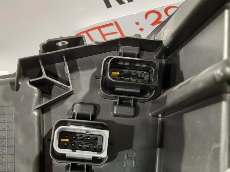 Proiettore ANT DX 98 362 301 8089914772 Peugeot 3008 II 2016