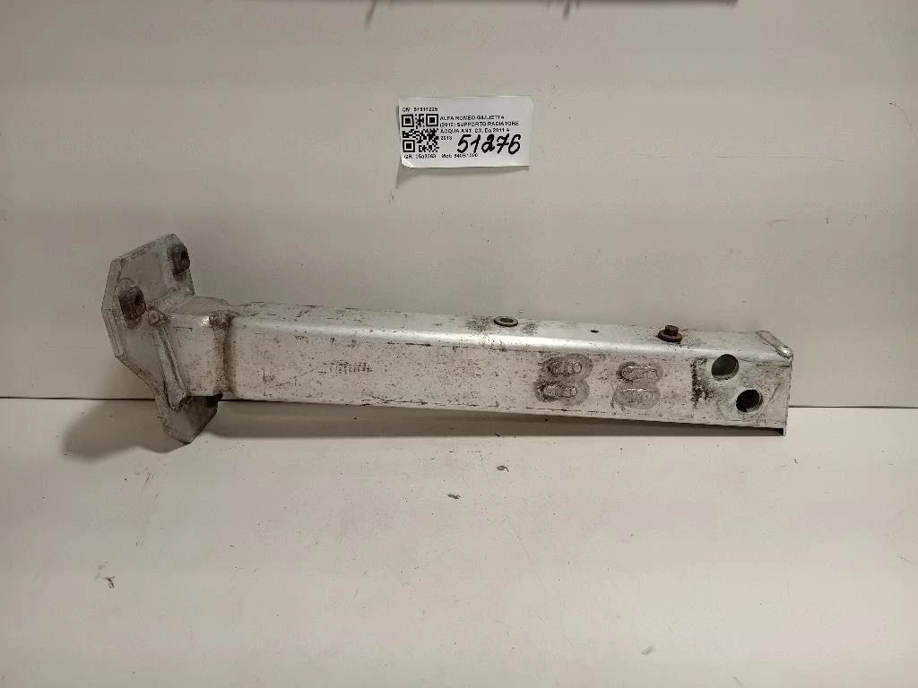 Supporto Radiatore Acqua ANT DX 51811229 Alfa Romeo Giulietta 2010