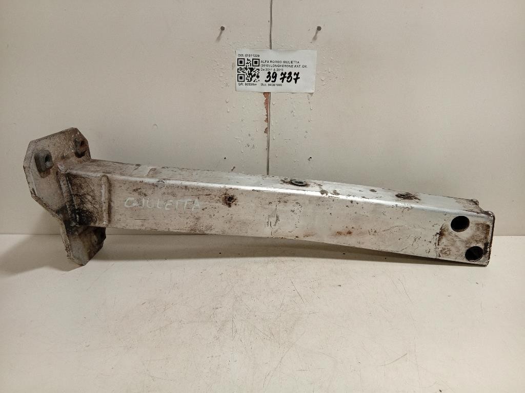 Supporto Radiatore Acqua ANT DX 51811229 Alfa Romeo Giulietta 2010