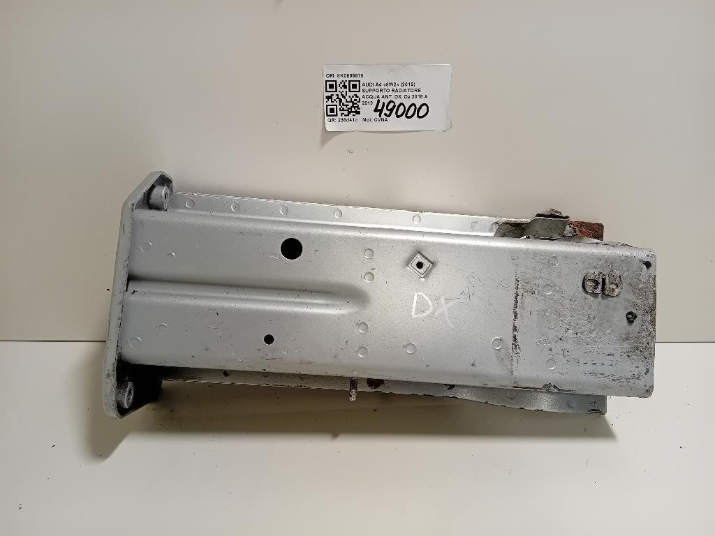 Supporto Radiatore Acqua ANT DX 8K0805678 Audi A4 8W2 2015