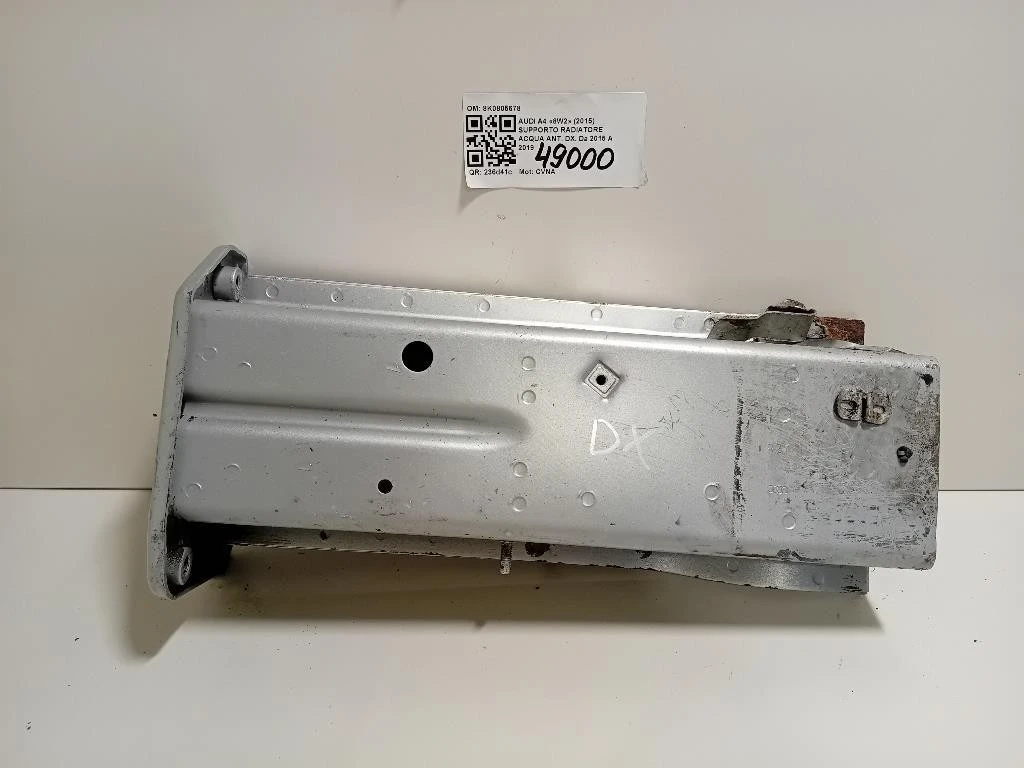 Supporto Radiatore Acqua ANT DX 8K0805678 Audi A4 8W2 2015