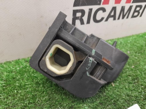 Supporto Radiatore Acqua ANT DX