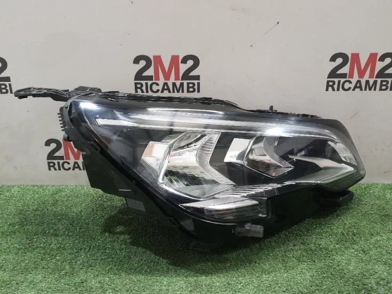 Proiettore ANT DX 9810478080 Peugeot 5008 II 2017