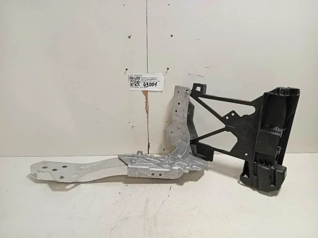 Supporto Radiatore Acqua ANT DX A2536210500 Mercedes Classe GLC X253 2016