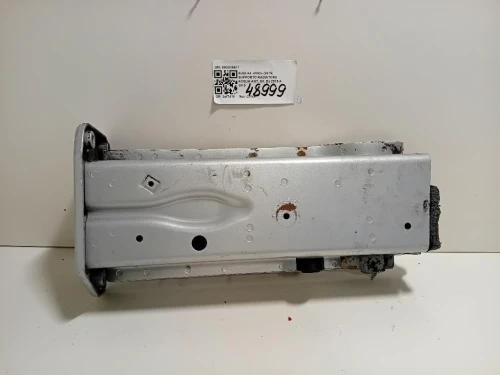 Supporto Radiatore Acqua ANT SX 8K0805677 Audi A4 8W2 2015