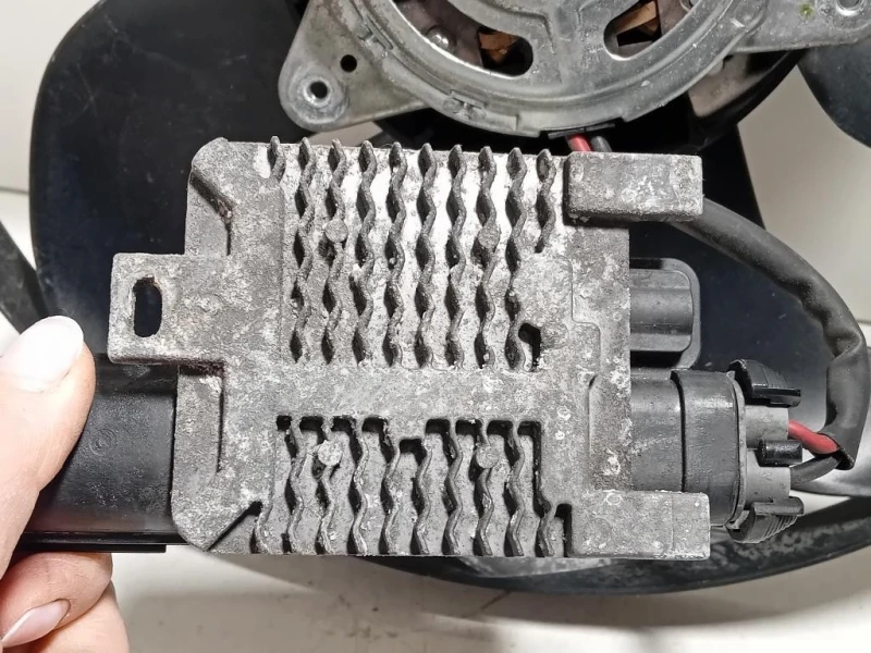 Elettroventola 8V618C807E Ford Focus IV SW 2011