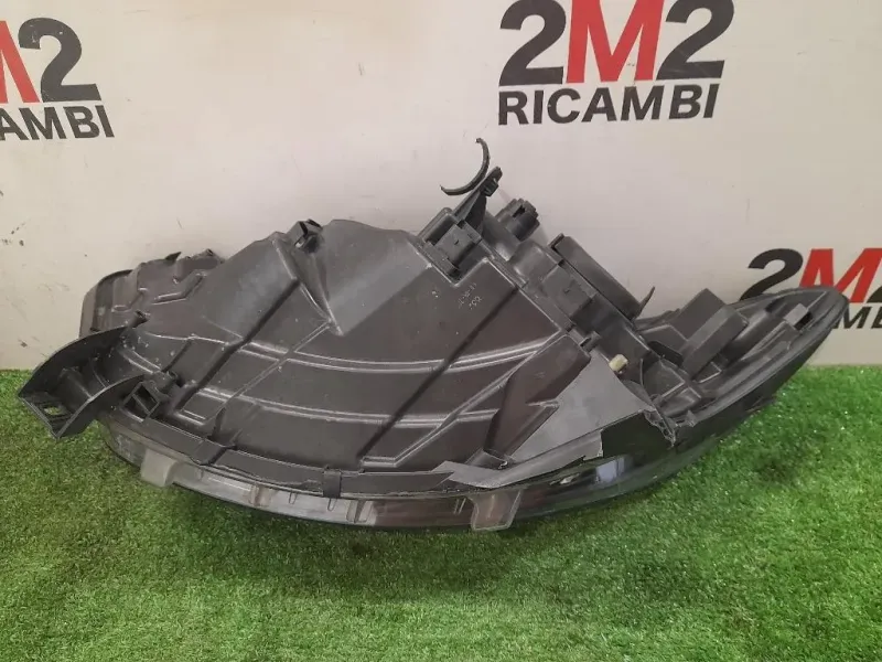 Proiettore ANT DX 260102734R Renault Captur I 2013