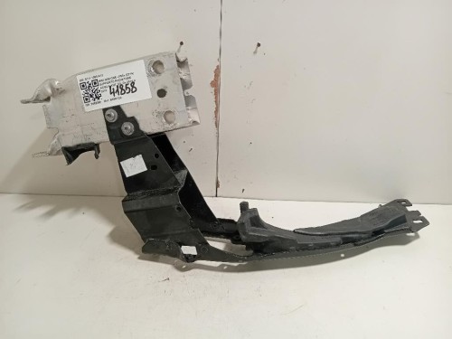 Supporto Radiatore Acqua ANT SX