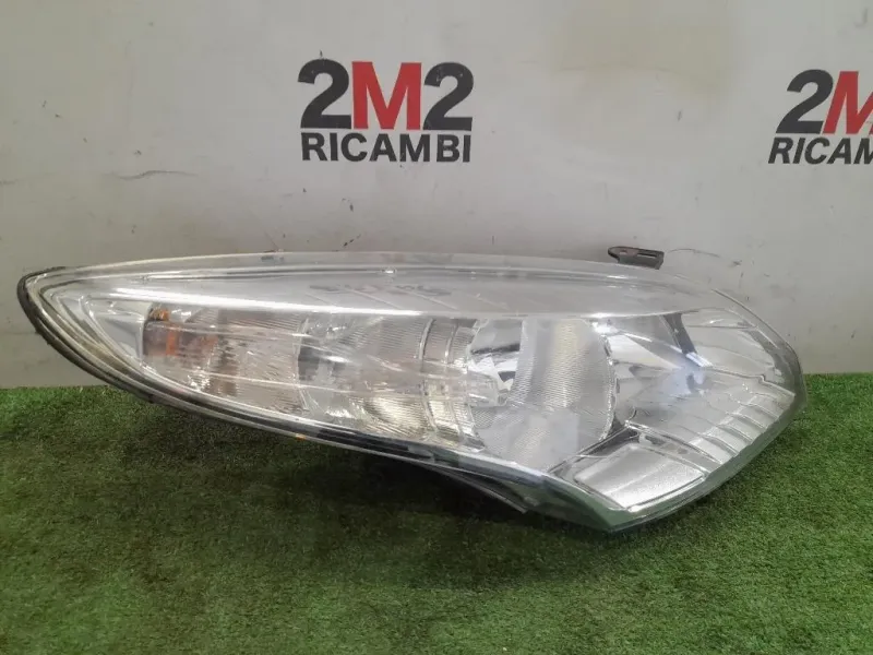 Proiettore ANT DX 260100018R Renault Mégane III 2009