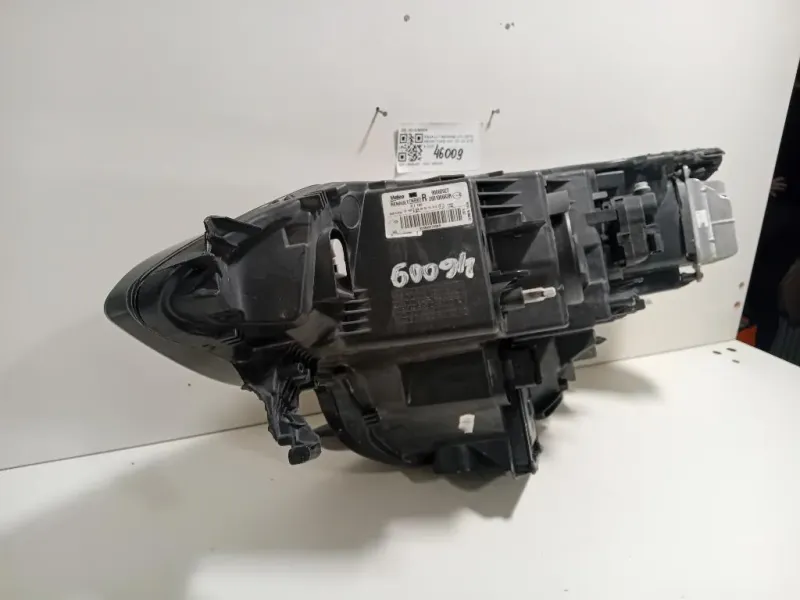 Proiettore ANT DX 260100663R DIFETTI IN FOTO Renault Mégane IV 2016