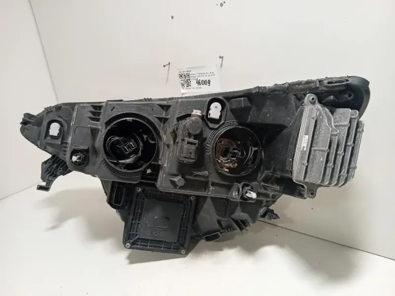 Proiettore ANT DX 260100663R DIFETTI IN FOTO Renault Mégane IV 2016