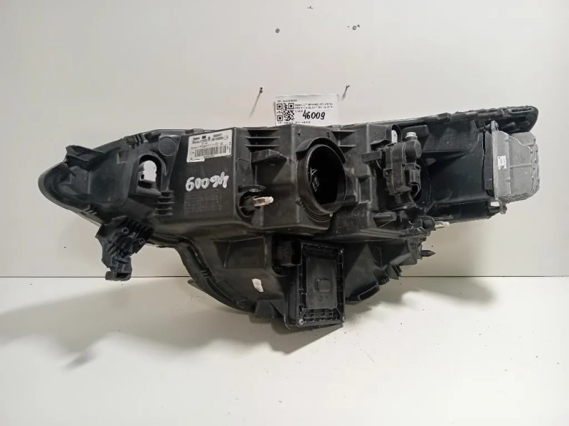 Proiettore ANT DX 260100663R DIFETTI IN FOTO Renault Mégane IV 2016