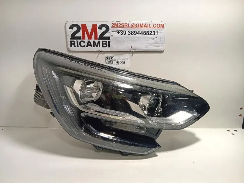 Proiettore ANT DX 260100663R DIFETTI IN FOTO Renault Mégane IV 2016