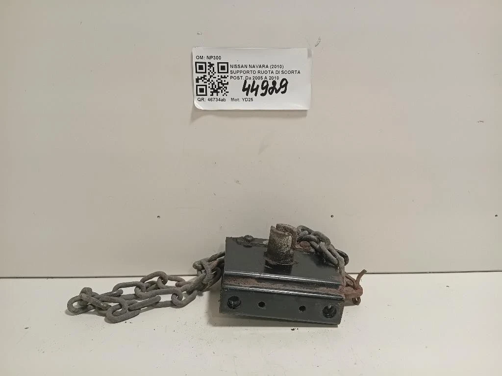 Supporto Ruota DI Scorta POST SUPPORTO RUOTA DI SCORTA POST Nissan Navara 2010