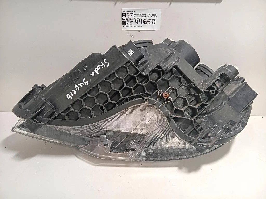 Proiettore ANT DX 3T4941016F Skoda Superb 3V3 2015