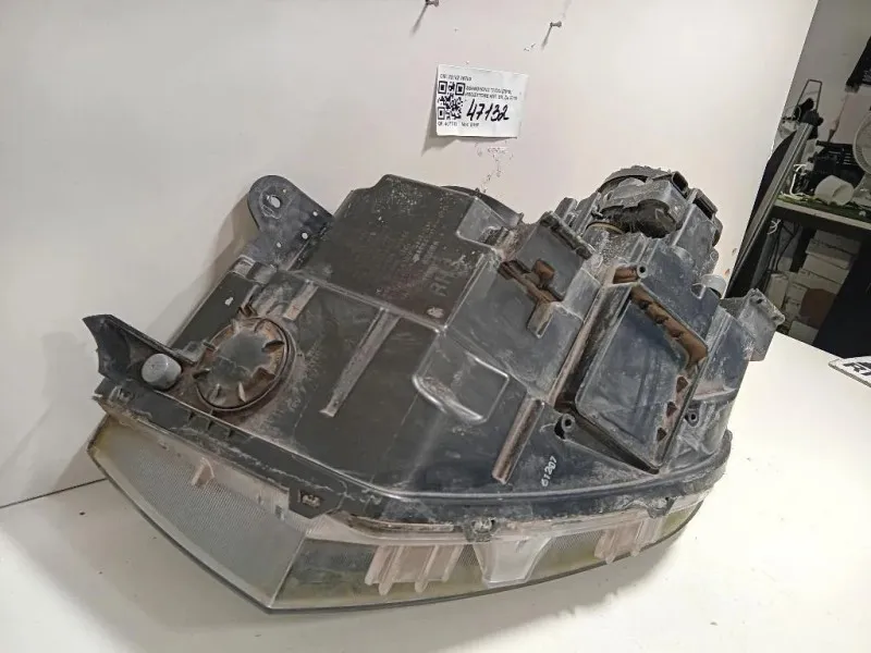 Proiettore ANT DX 83102 35700 Ssangyong Tivoli 2015