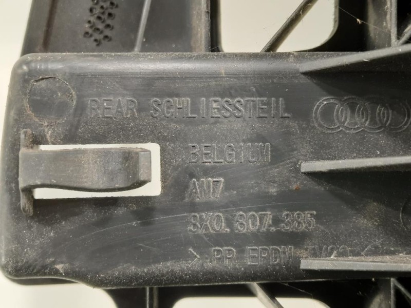 Supporto Spoiler Paraurti POST 8X0807385 Audi A1 8XA Sportback 2012