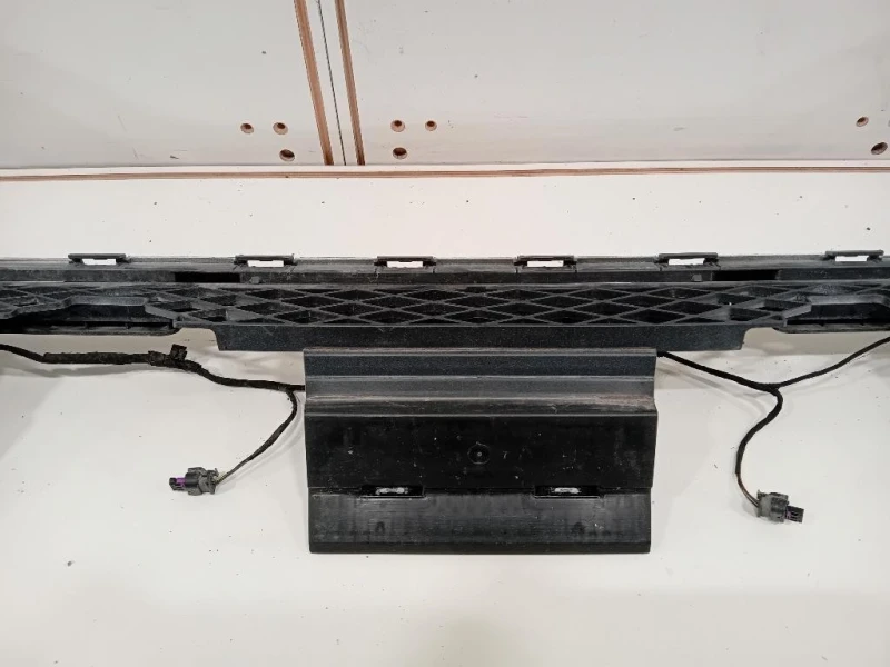 Supporto Spoiler Paraurti POST 8W9 807 385 Audi A4 8W5 Avant 2015