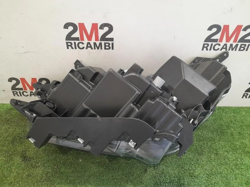 Proiettore ANT DX  Suzuki SX4 S-cross 2016