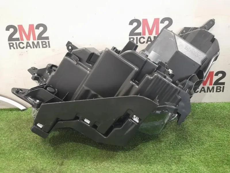 Proiettore ANT DX 6429R00171 Suzuki SX4 S-cross 2016