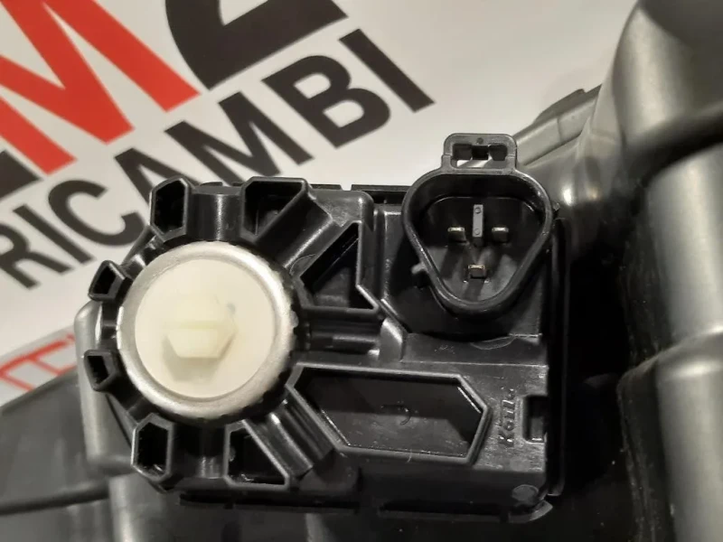 Proiettore ANT DX LED FARO 100-7R016 DX Suzuki Vitara II 2018