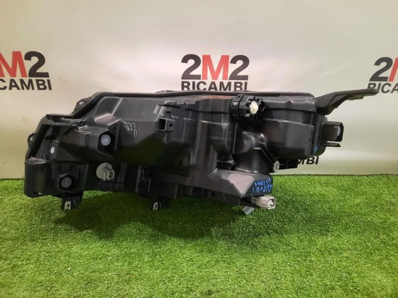 Proiettore ANT DX 100-7R016 Suzuki Vitara II 2018