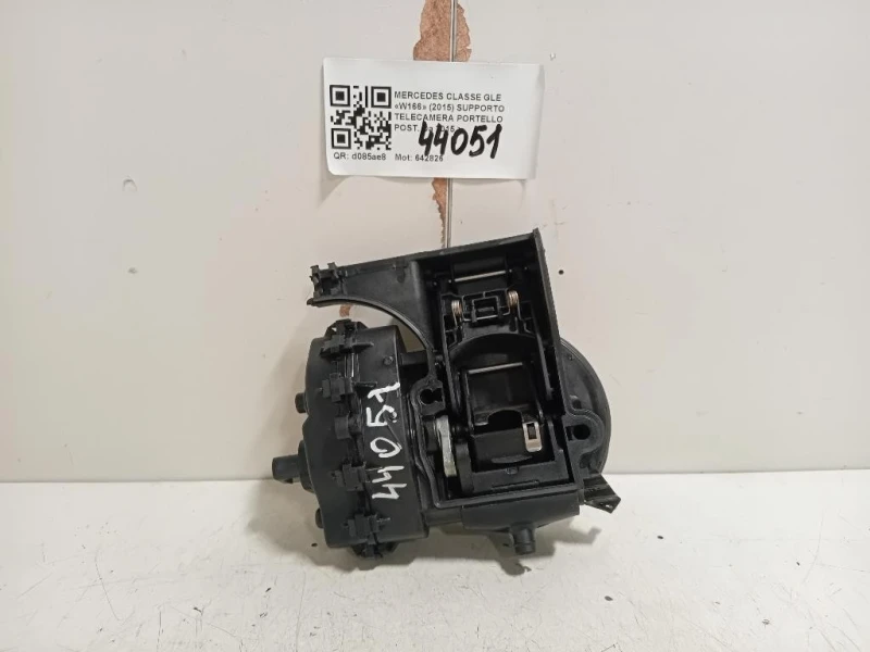 Supporto Telecamera Portello POST Mercedes Classe GLE W166 2015
