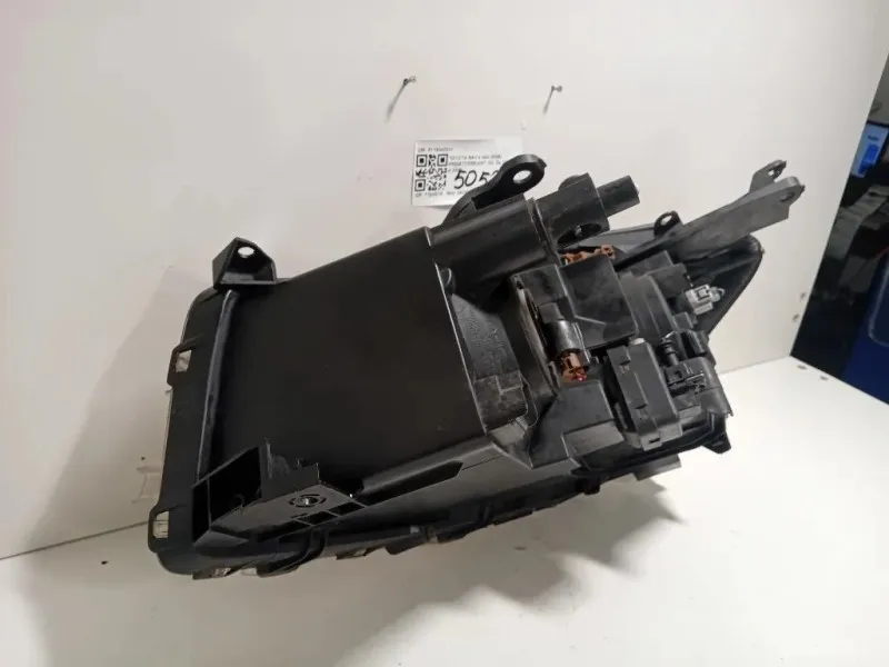 Proiettore ANT DX 8113042311 Toyota RAV 4 III 2006