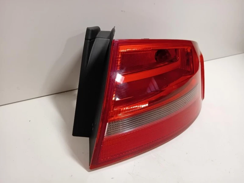 Fanale EST POST DX 8K5945096K Audi A4 8K2 2012