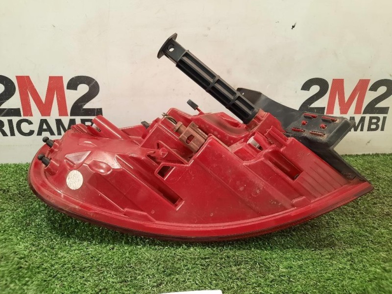 Fanale EST POST DX 8K9945096D Audi A4 8K5 Avant 2008