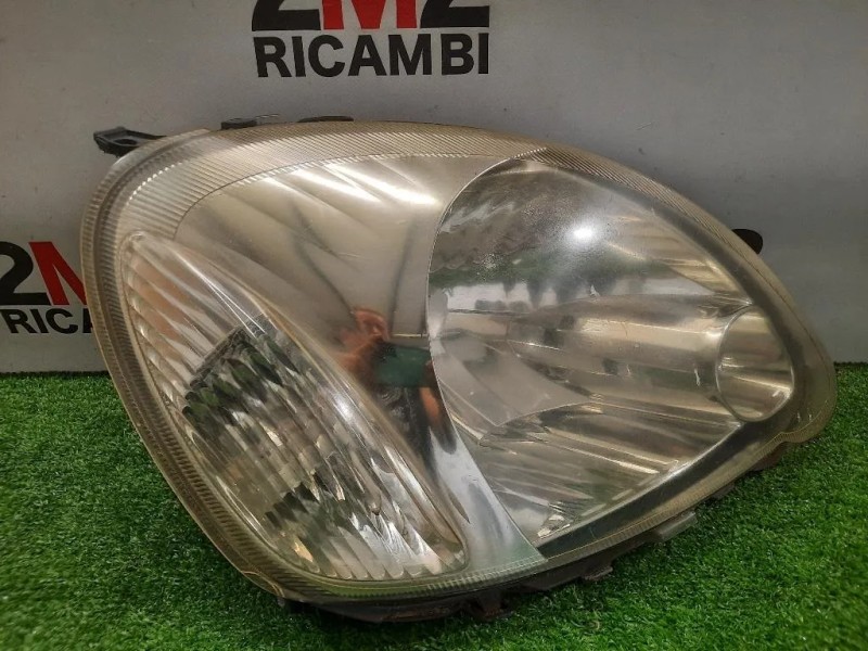 Proiettore ANT DX 811100D08000 Toyota Yaris France II 2006