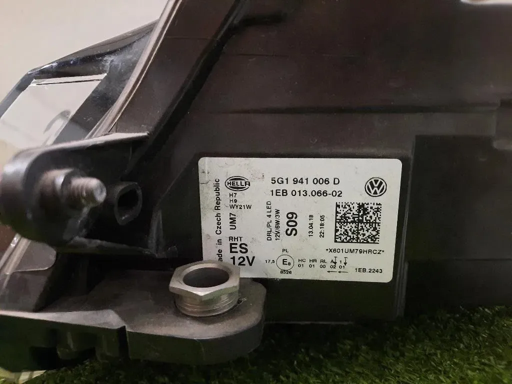 Proiettore ANT DX 5G1941006D Volkswagen GOLF VII 2017