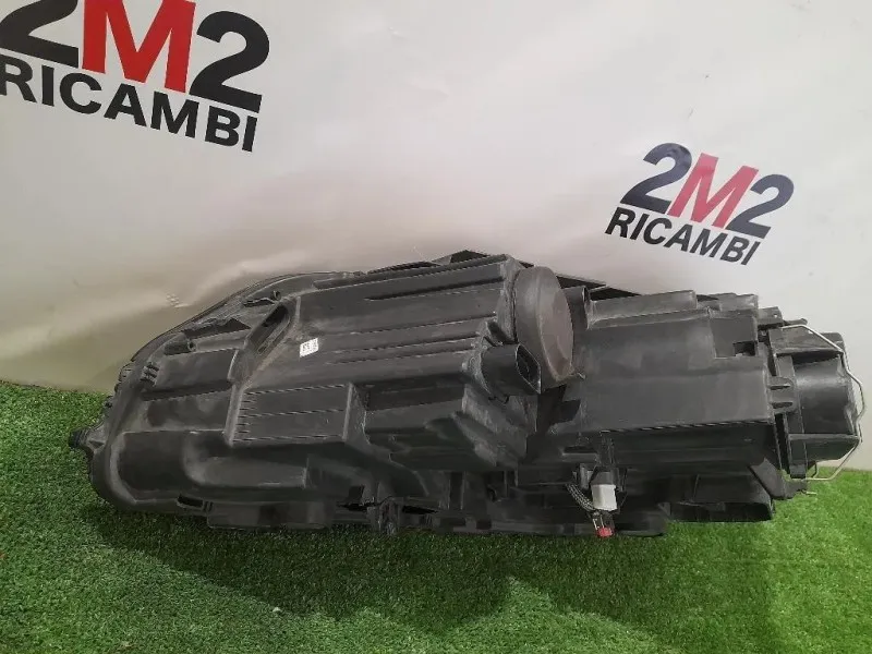 Proiettore ANT DX 90010001 Volkswagen Passat VII 2019