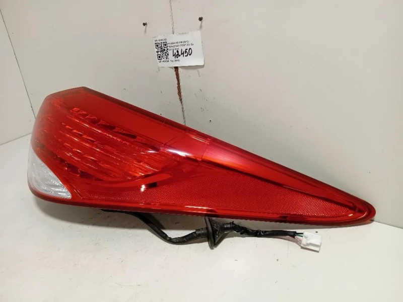 Fanale EST POST DX 92402-3Z0 Hyundai I40 CW 2012