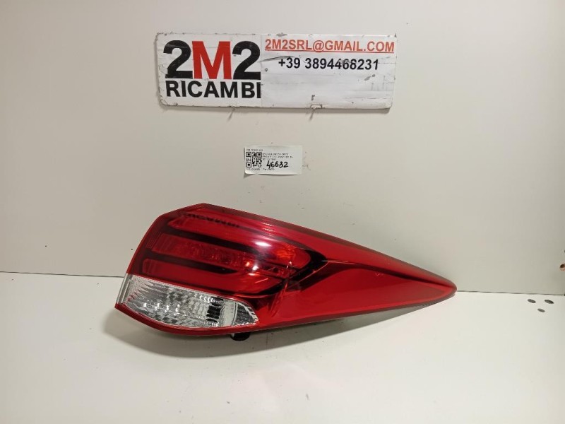 Fanale EST POST DX 92402-3Z0 Hyundai I40 CW 2012