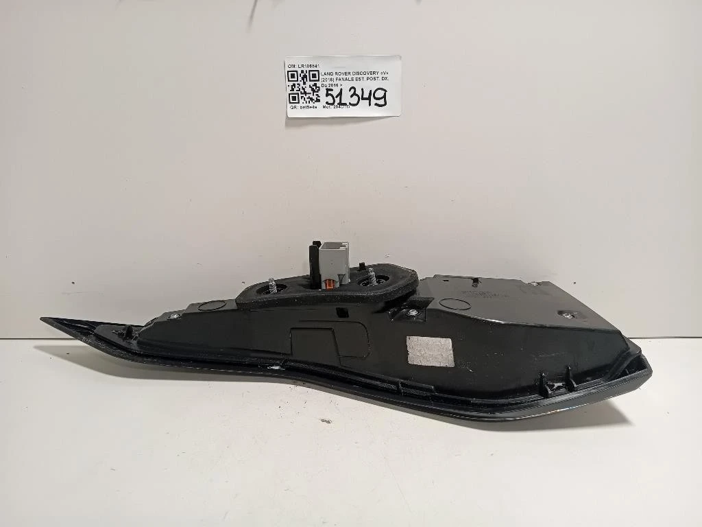 Fanale EST POST DX LR106841 Land Rover Discovery V 2016