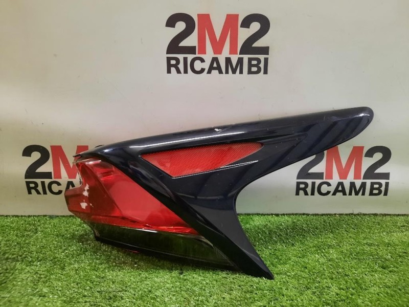Fanale EST POST DX 8155178021 Lexus Serie NX 2015