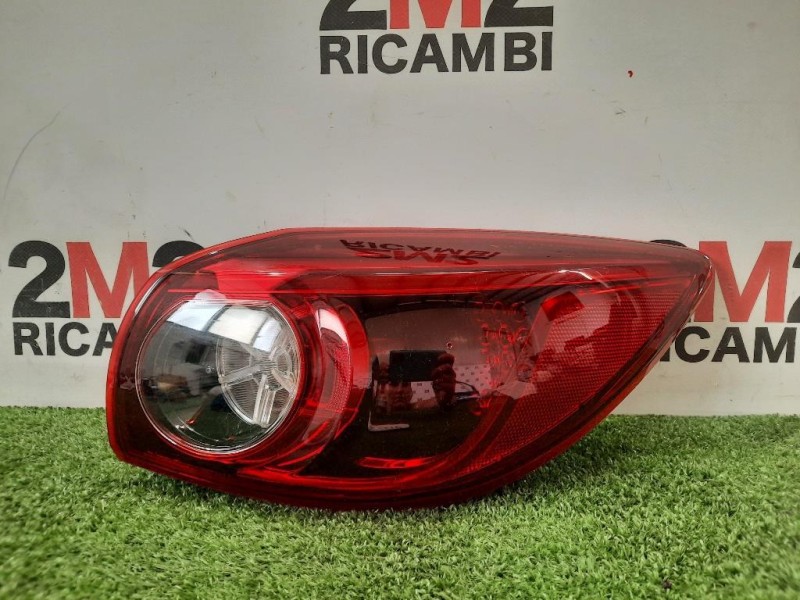 Fanale EST POST DX B45D51150D Mazda 3 III 2016
