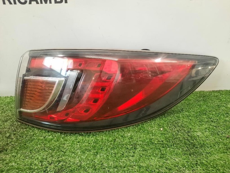 Fanale EST POST DX GS2A51150E Mazda 6 II SW 2008