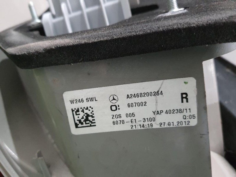 Fanale EST POST DX A2468200264 Mercedes Classe B W246 2012
