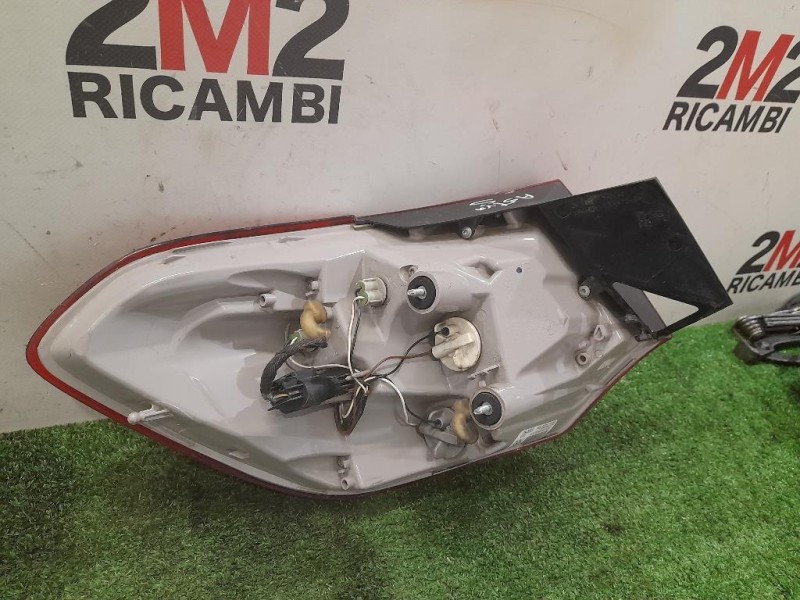 Fanale EST POST DX 13282243 Opel Astra J SW 2010