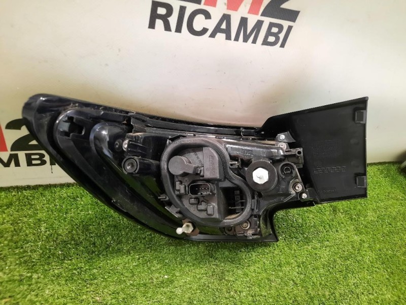 Fanale EST POST DX 39099017 Opel Astra K 2019