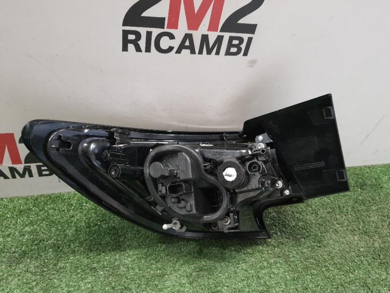 Fanale EST POST DX 39099015 Opel Astra K 2019