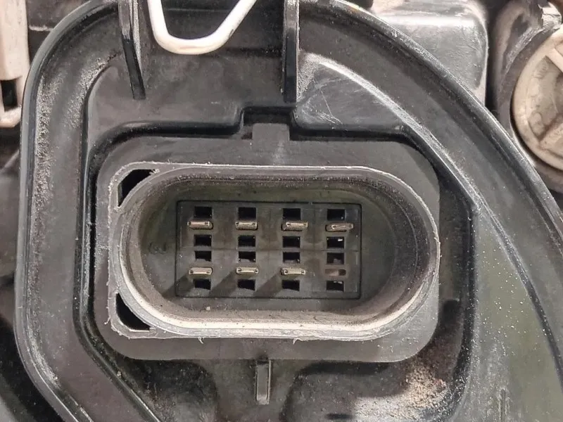 Proiettore ANT SX 8D 0941 003 AK Audi A4 8D5 Avant 1995