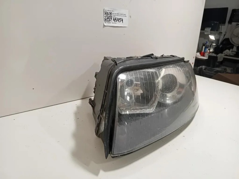 Proiettore ANT SX 8E0 941 003 L Audi A4 8ED Avant 2005