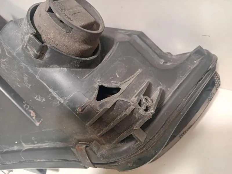 Proiettore ANT SX 8W0941005A Audi A4 8W2 2015