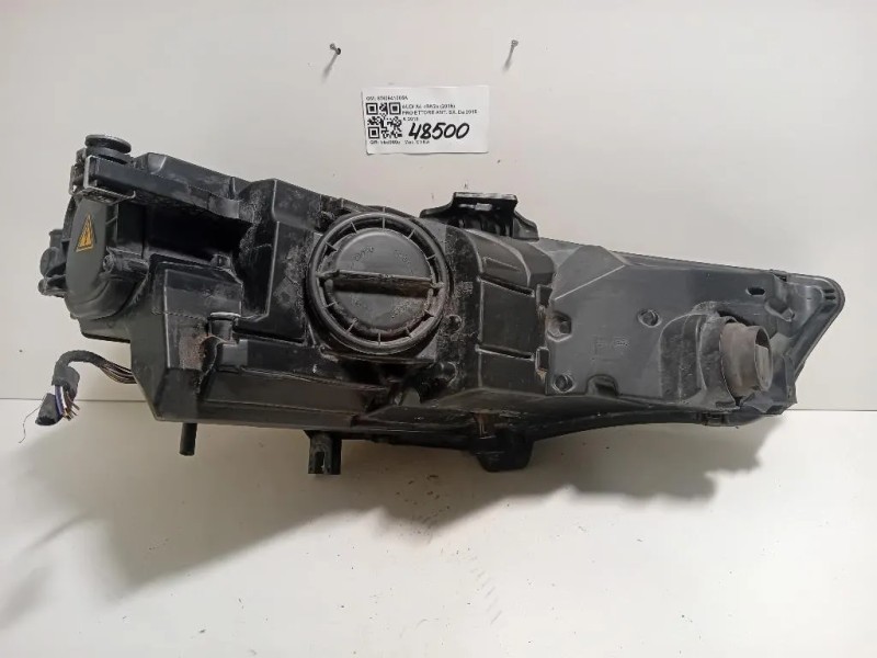 Proiettore ANT SX 8W0941005A Audi A4 8W2 2015